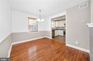 Building Photo - 504 Sharpley Ln