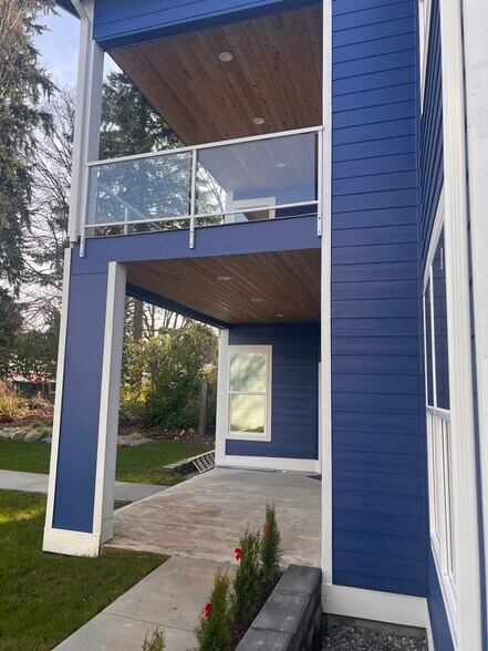 Building Photo - 11420 8th Ave S