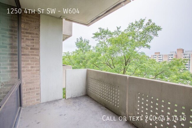 Building Photo - 1250 4th St SW
