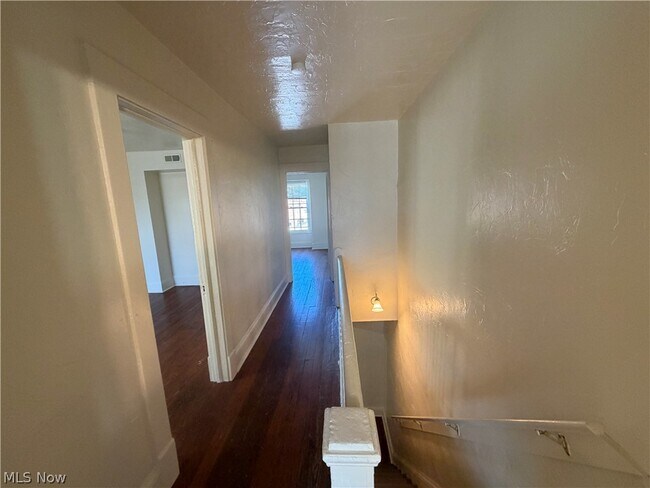 Building Photo - 15416 Waterloo Rd