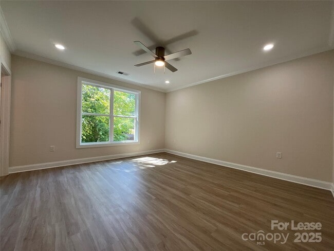 Building Photo - 307 N Catawba St