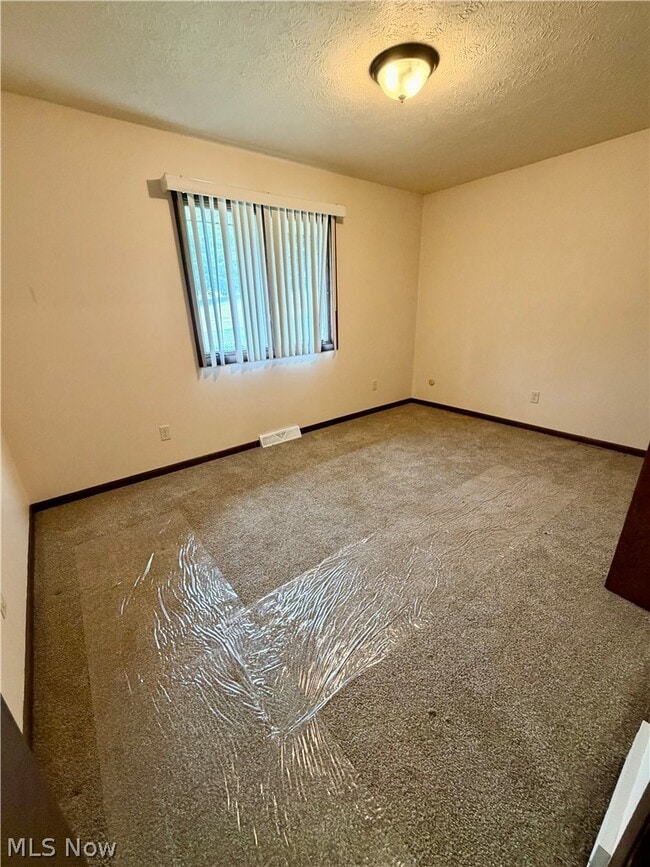 Building Photo - 6218 Island Dr NW