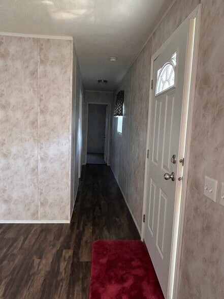 Building Photo - 7 Deer Run Pky