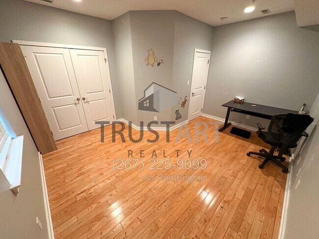 Building Photo - 4128 Apple St