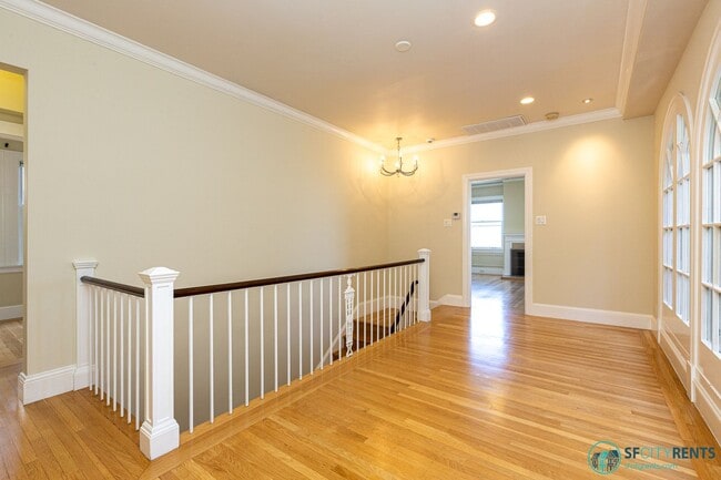 Building Photo - Pacific Heights: Remodeled Single Family H...