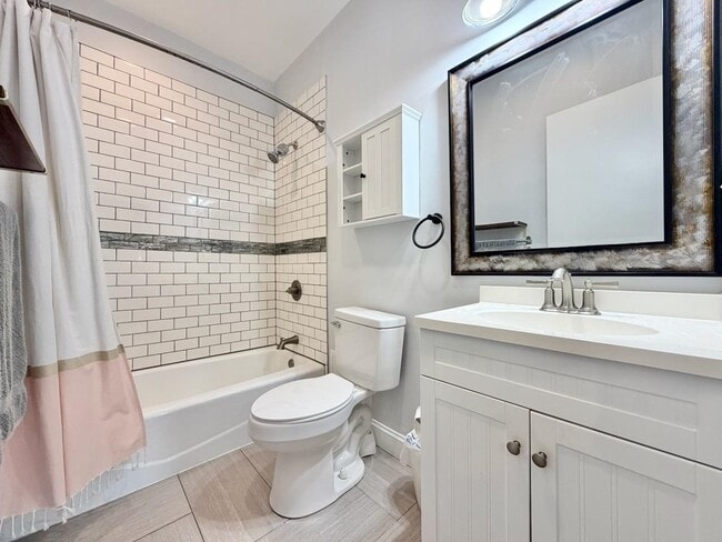 Building Photo - 514 Monastery Pl