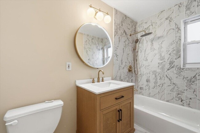 Building Photo - 52 Markham Rd