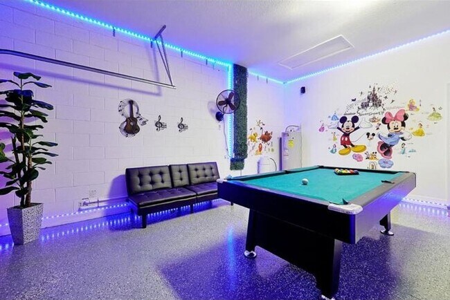 Building Photo - Stunning Fully Furnished and Decorated home in Davenport with Private Pool!