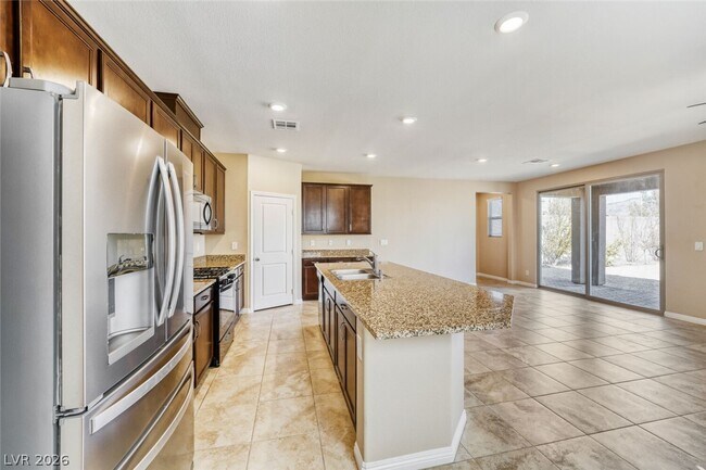 Building Photo - 824 Elmstone Pl