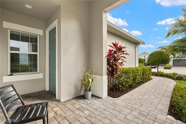 Building Photo - 11755 Solano Dr