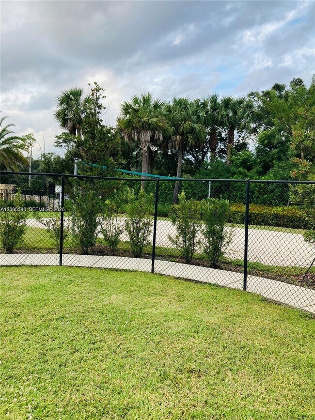 Building Photo - 640 Pioneer Way