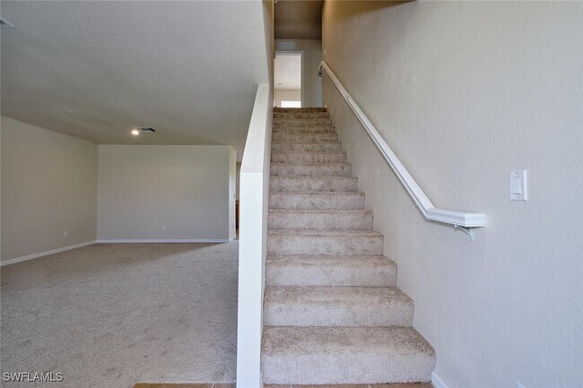 Building Photo - 1707 SW 4th Pl