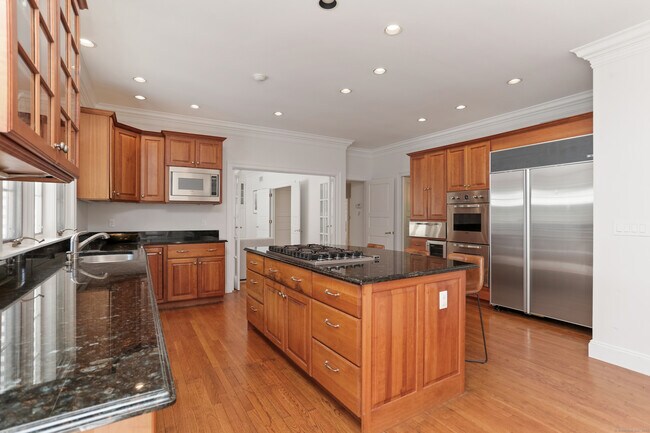 Building Photo - 4 Mountain Laurel Dr