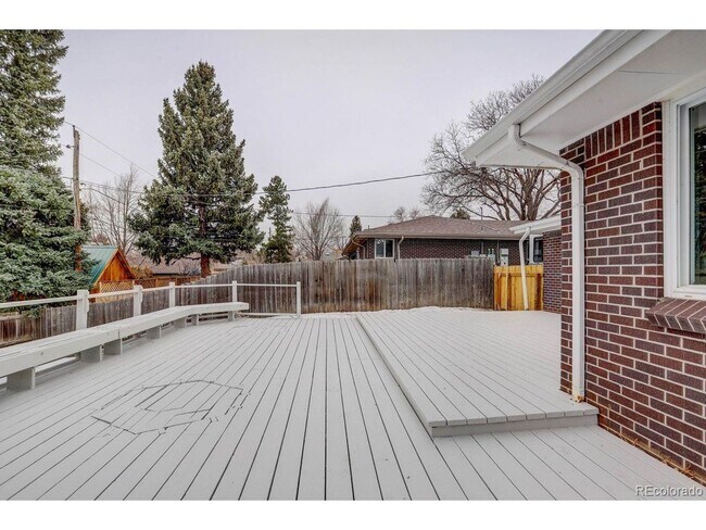 Building Photo - Spotless Allendale Ranch