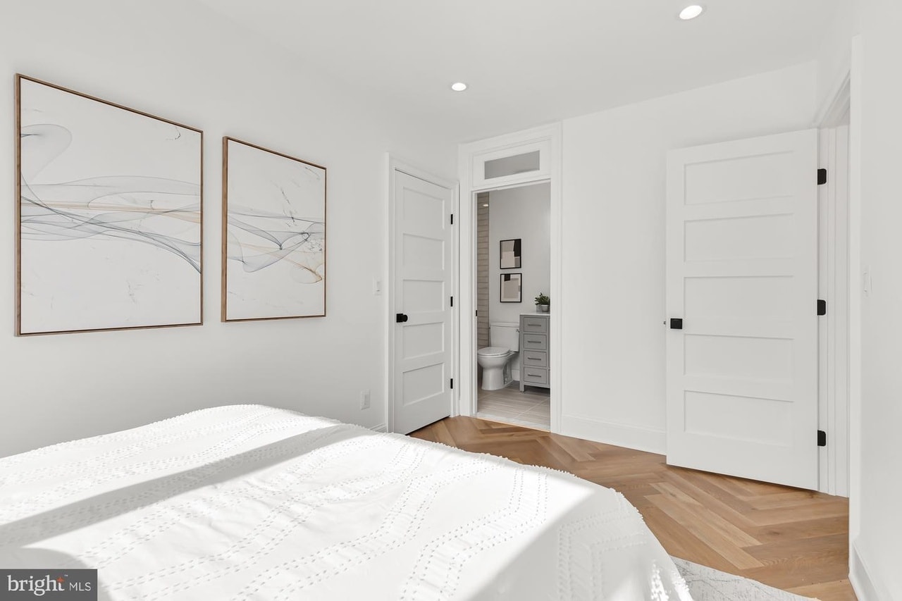 3rd Bedroom, large walk-in closet - 70 Q St NW