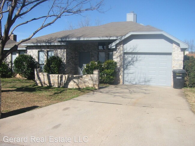 Primary Photo - 3 br, 1.5 bath House - 1310 Seamans Way