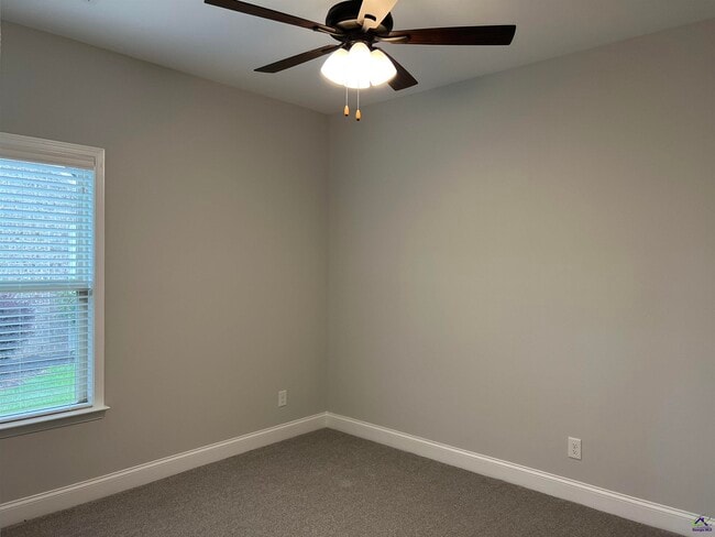 Building Photo - 306 Falls Drive