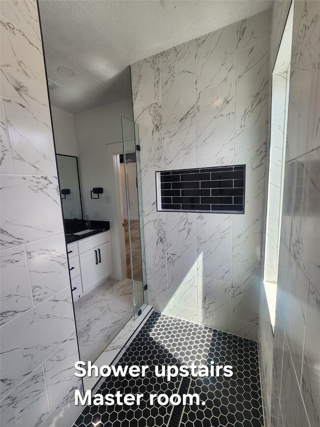 Building Photo - 1313 Gary Ave