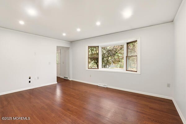 Building Photo - 1045 Farmingdale Rd