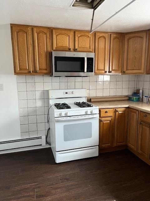 Building Photo - 22 E 48th St