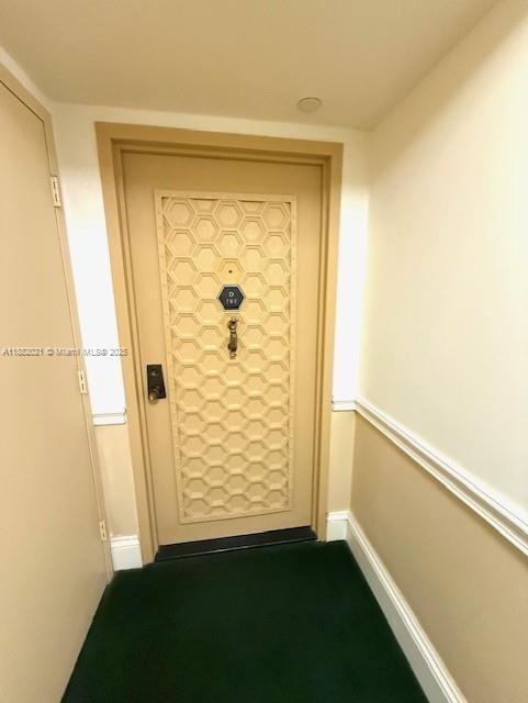 Building Photo - 1121 Crandon Blvd