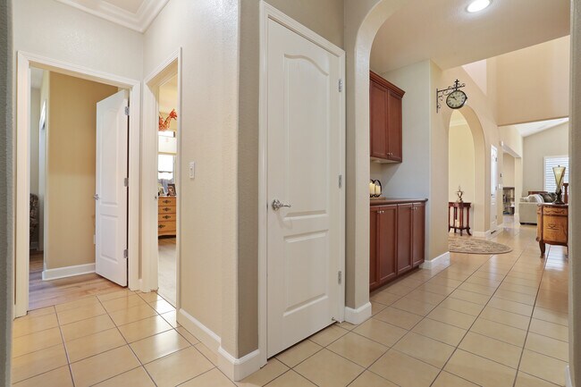 Building Photo - 3525 Rapallo Way