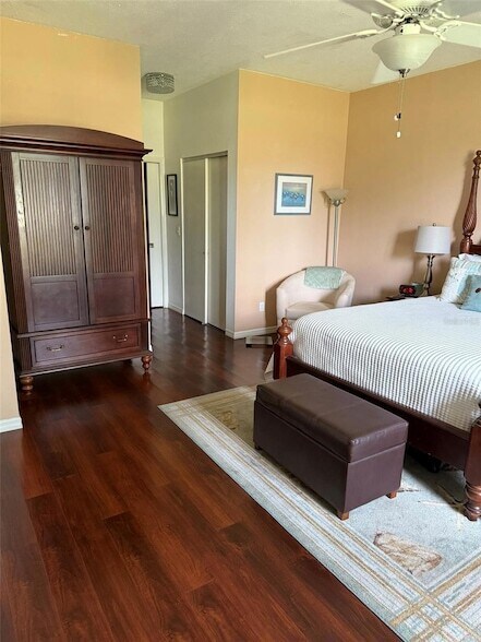 Building Photo - 731 Masterpiece Dr