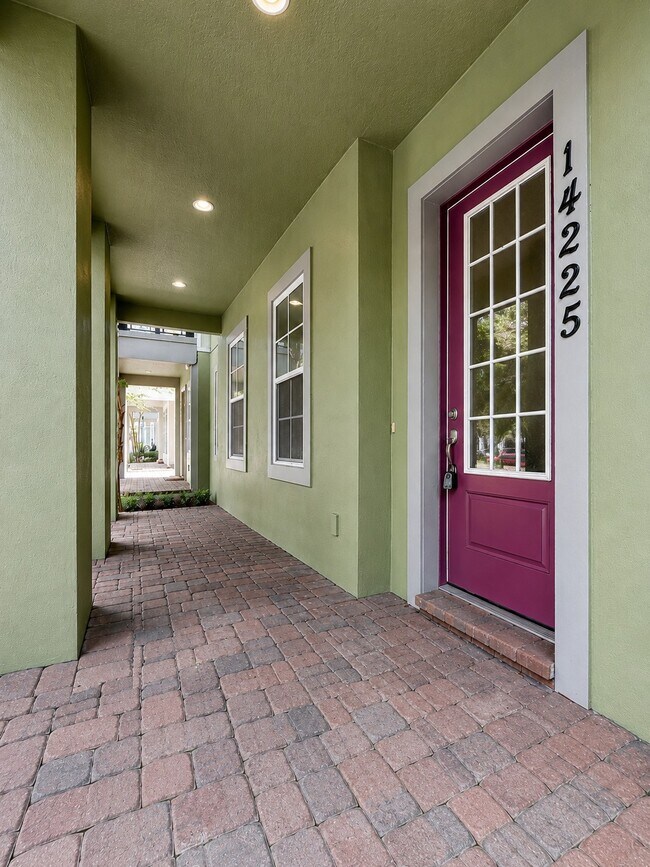 Building Photo - 14225 Walcott Avenue