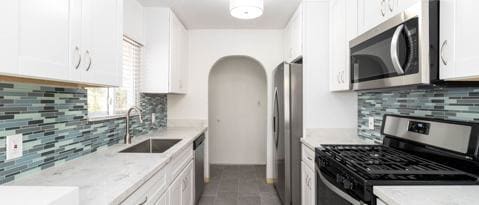 Building Photo - 627 60th St