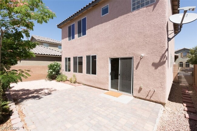 Building Photo - 3305 Umbria Gardens Ave
