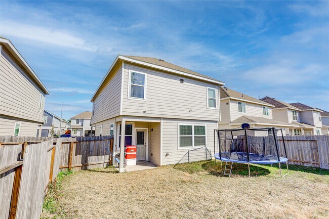 Building Photo - 22103 Regal Heights Dr