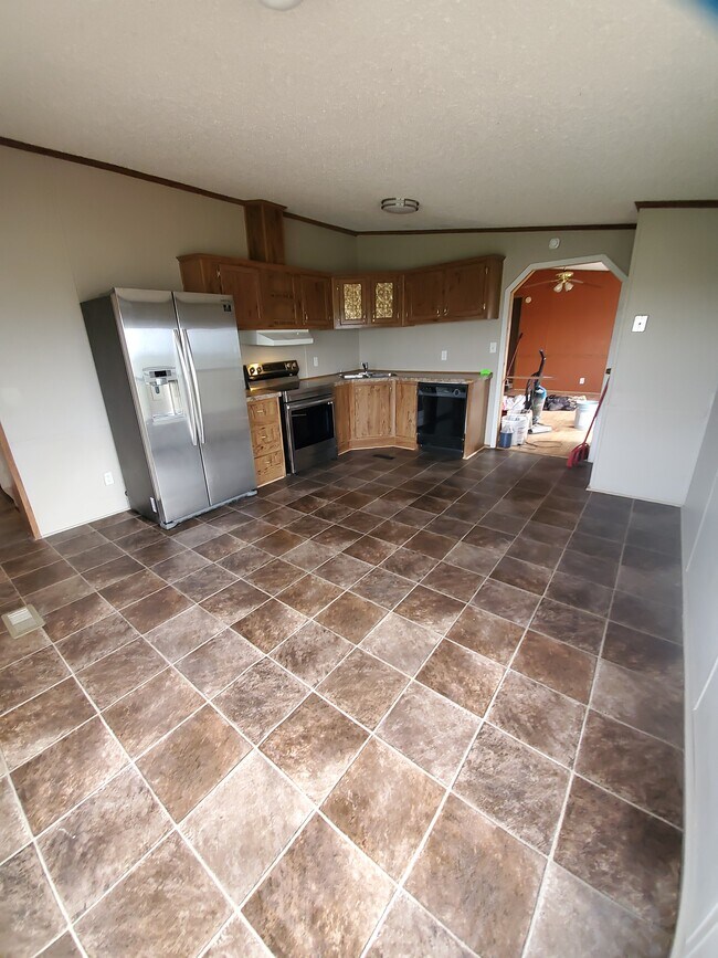 Building Photo - 4823 Drake Rd