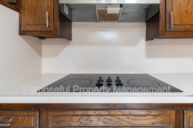 Building Photo - 9317 N Sherwell Dr