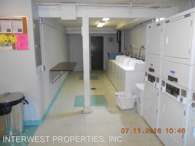 Building Photo - 17441 SE Division St