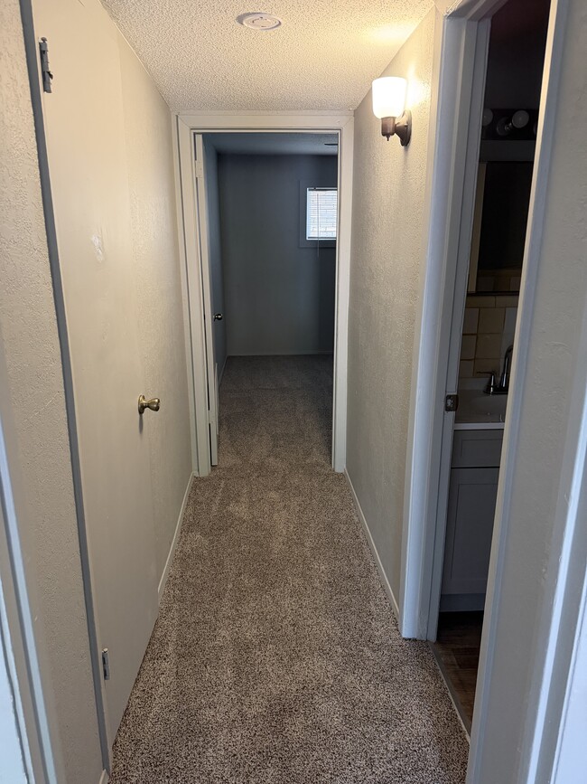 Building Photo - Pine Street Terrace