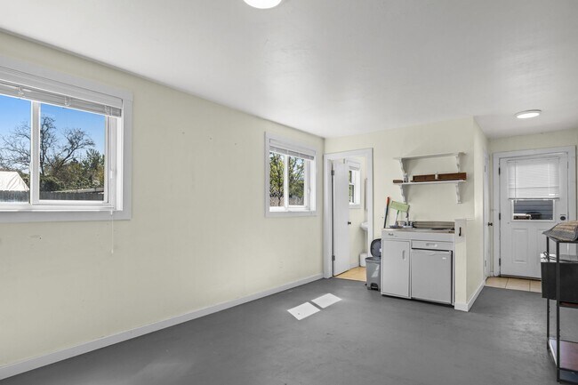 Building Photo - 3-Bed 2-Bath Home with Detached Studio Apartment!