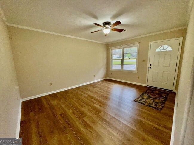 Building Photo - 606 Viewpoint Dr