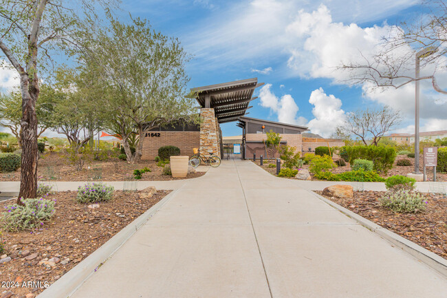 Building Photo - 12914 W Cassia Trail