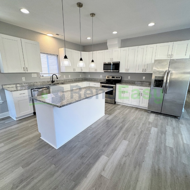 Building Photo - 511 Mason Ave