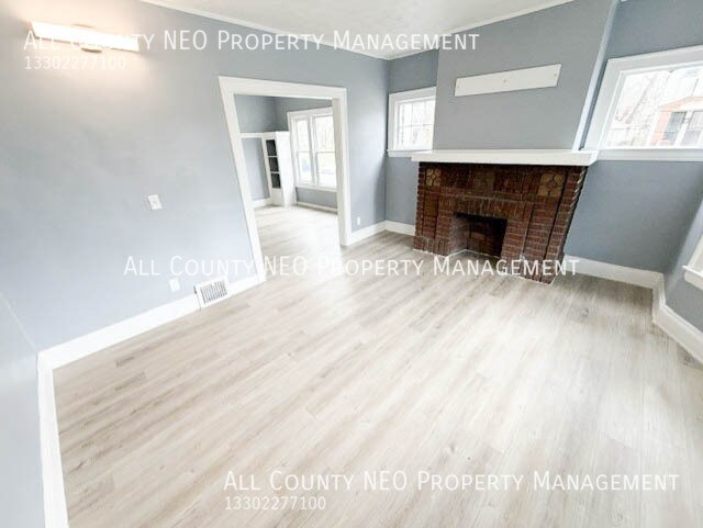 Building Photo - 739 E 127th St