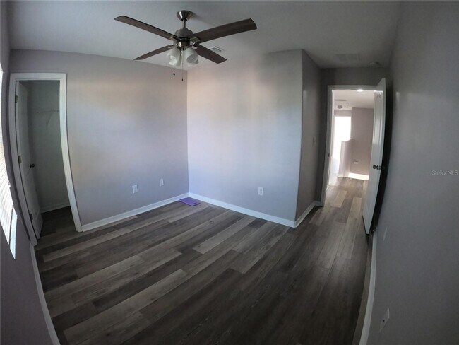 Building Photo - 4175 Shade Tree Ln