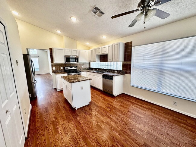 Building Photo - 9217 Telfer Run