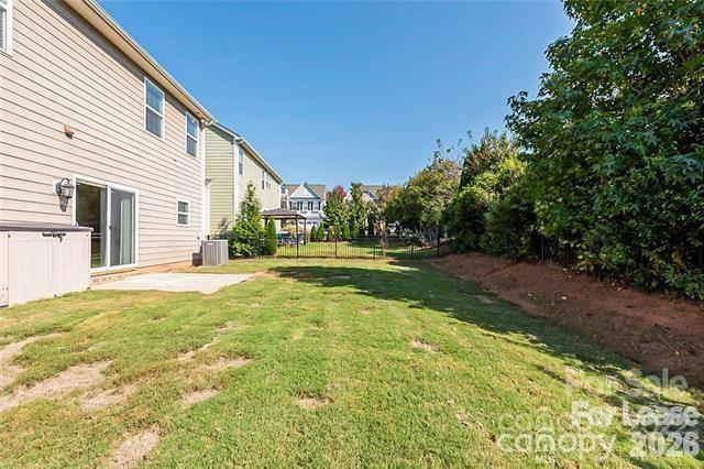 Building Photo - 2003 Fallondale Rd