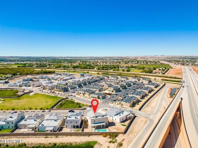 Building Photo - 6148 Oleaster Dr