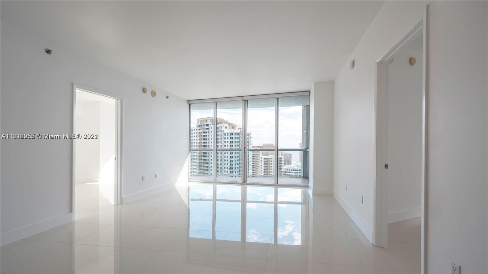 Building Photo - 475 Brickell Ave