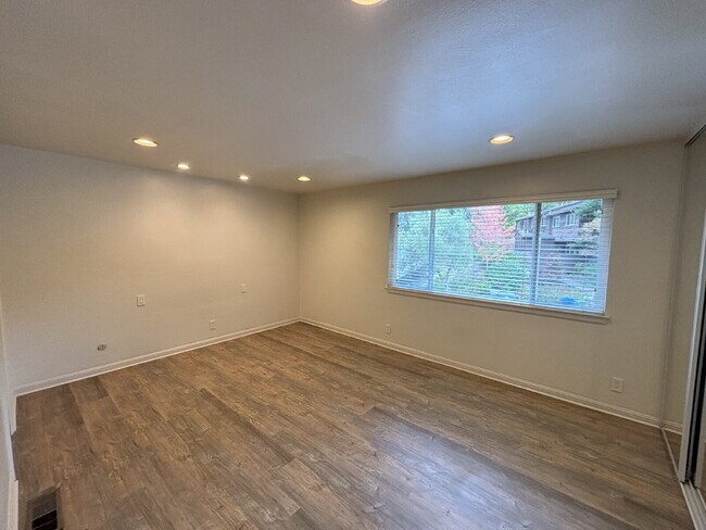 Building Photo - 3287 Marlene Dr