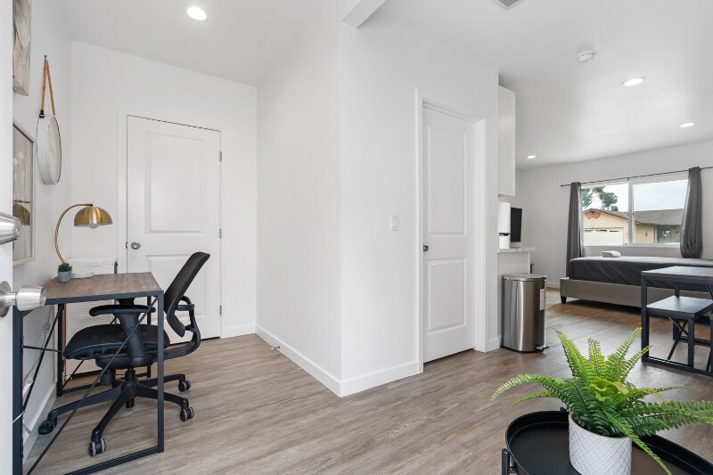 Building Photo - 4166 Cole Way