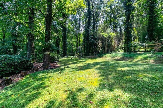 Building Photo - 4932 Rock Haven Dr SW