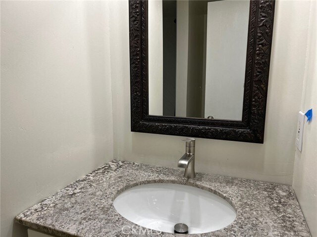 Building Photo - 74443 Driftwood Dr