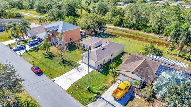 Building Photo - 849 Jarnac Dr